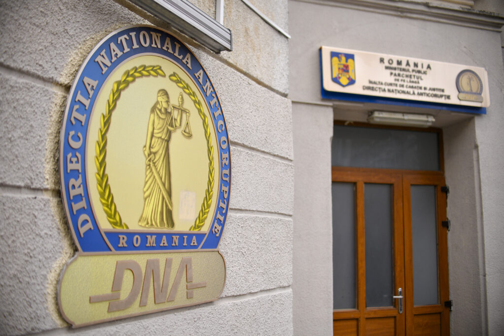 Fosta șefă DSP Brașov, trimisă în judecată pentru avertizarea spitalului despre controale