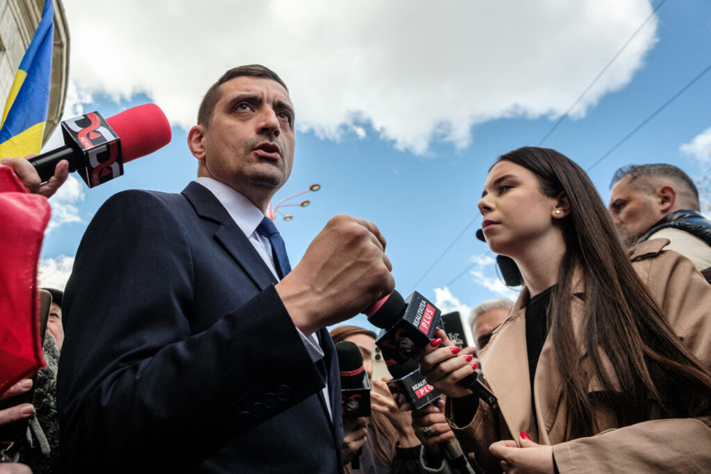 Simion, atacat dur de o femeie cu dizabilități după ce a jignit-o pe Dan