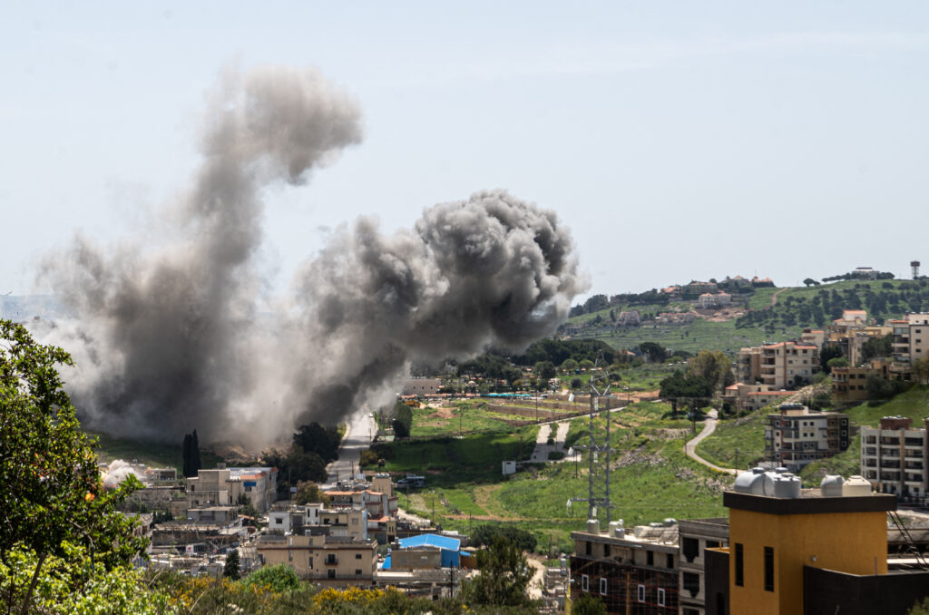 Atacuri israeliene în Liban: opt morți, printre care și salvatori