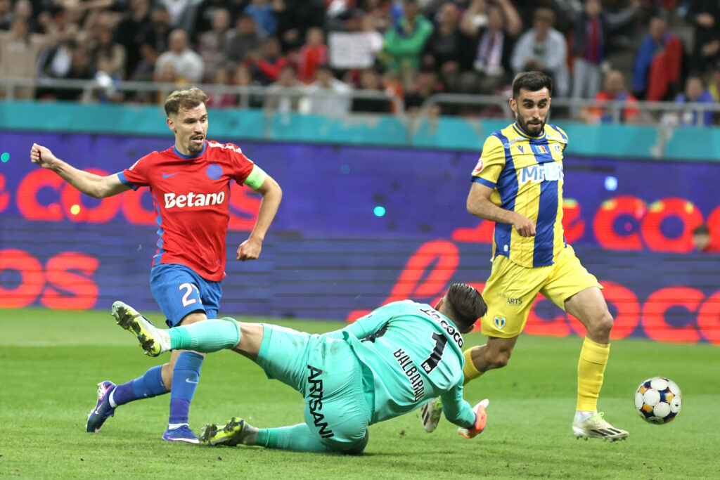 Jandarmeria, intervenție dură după FCSB – Petrolul: 3 sesizări penale și amenzi record