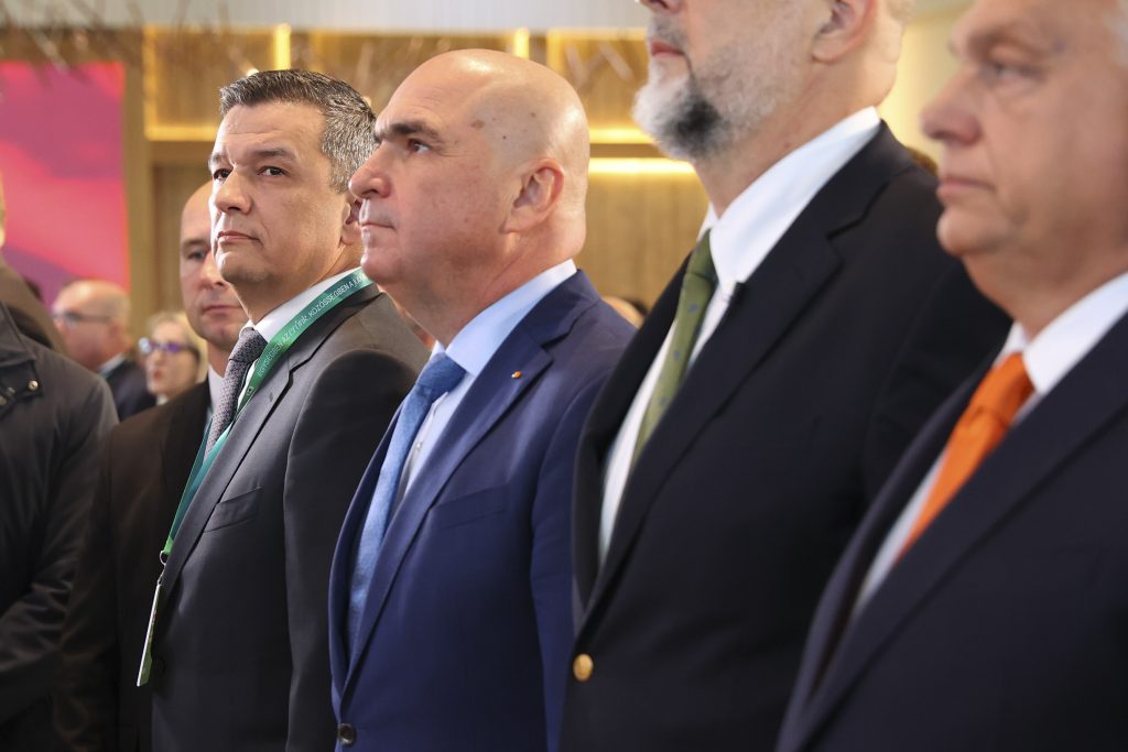 Criza politică îngrijorează mediul de afaceri: Stopați „elefanții albi” și reformați!