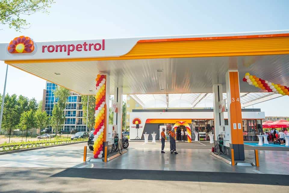 Rompetrol reduce prețurile benzinei de 1 Mai, pentru minivacanța de Paște