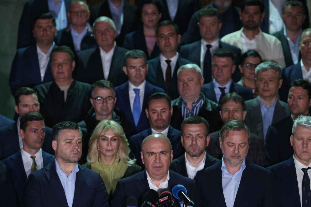 Lider liberal: „Nu e niciun motiv să nu propunem premier” dacă Guvernul cade
