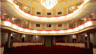 Tavan fals prăbușit peste actor la Teatrul Național din Iași în timpul spectacolului