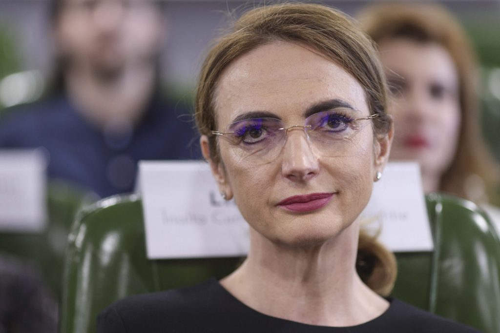 Lia Savonea, RISE și PressOne: Interlop scăpat de închisoare pentru tâlhărie, afaceri cu rudele lui