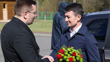 Balan, erou repatriat în Belarus, întâmpinat cu flori la Minsk