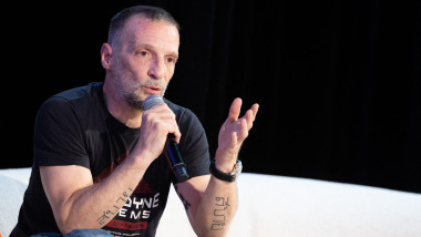 Regizor francez: „În 2 ani, nimănui nu-i va mai păsa de actorii AI