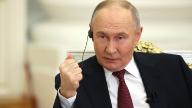Putin: Restricțiile internetului în Rusia, pentru combaterea infracționalității