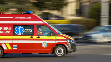 Codul rutier se schimbă: noi reguli pentru ‘culoarul de salvare