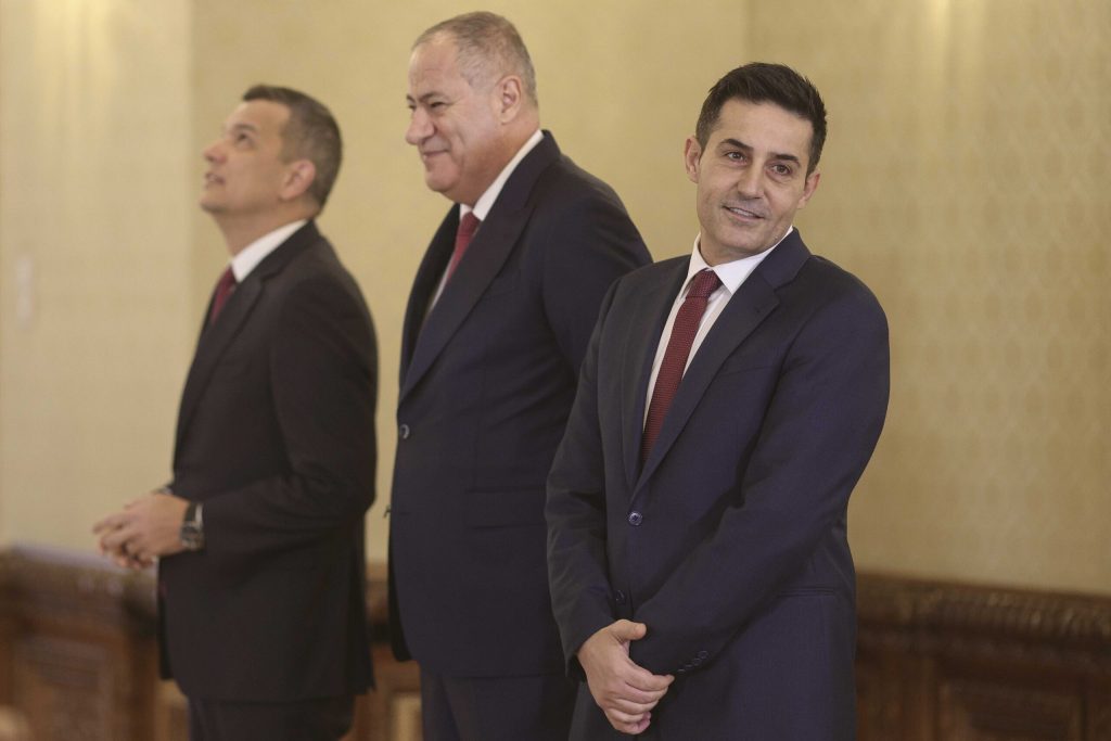 Grindeanu: Bolojan, lecții de etică după racolarea parlamentarilor