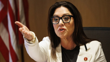Demisia lui Acosta din administrația Trump, după scandaluri, surprinde
