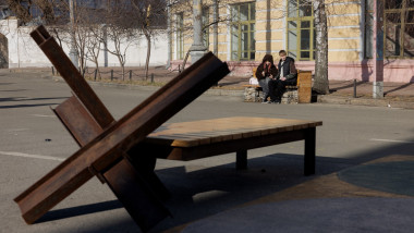 Ucraina: Adolescenți acuzați de trădare, între vinovați și victime