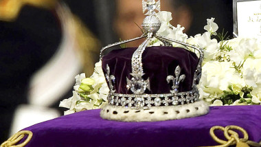 Primarul New York-ului cere regelui Charles să întoarcă Indiei diamantul Koh-i-Noor