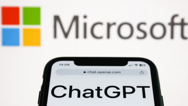 Microsoft pierde exclusivitatea pe OpenAI: ChatGPT ajunge și pe AWS