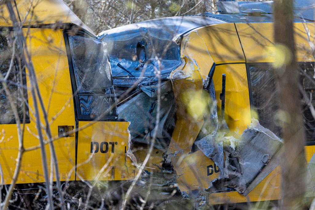 17 răniți după coliziunea a două trenuri în Danemarca, patru în stare gravă