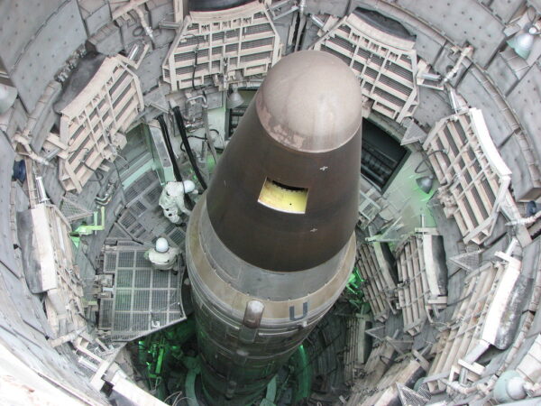 NATO: Franța și Polonia planifică exerciții nucleare lângă Rusia