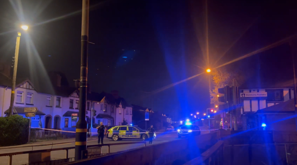 Atac cu mașină-capcană în Irlanda de Nord: suspectată New IRA, reacție a premierului britanic