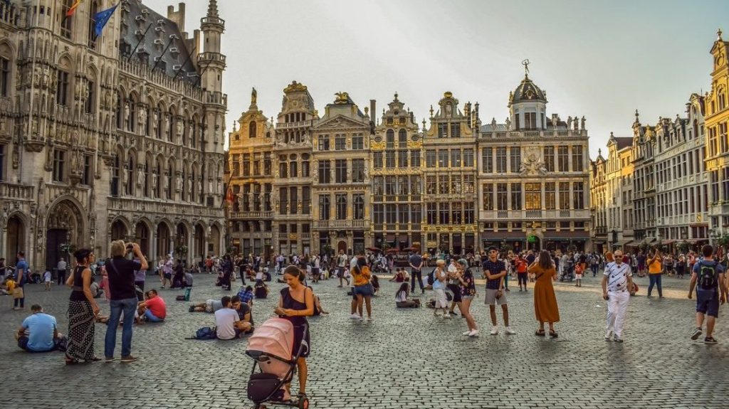 Belgia ușurează regulile pentru magazine, ca acestea să concureze cu online-ul