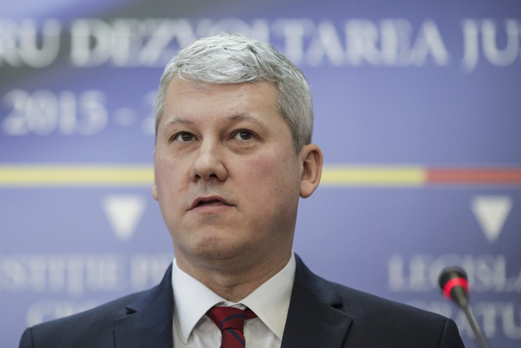 Cătălin Predoiu, refuză să accepte premieratul fără decizia partidului