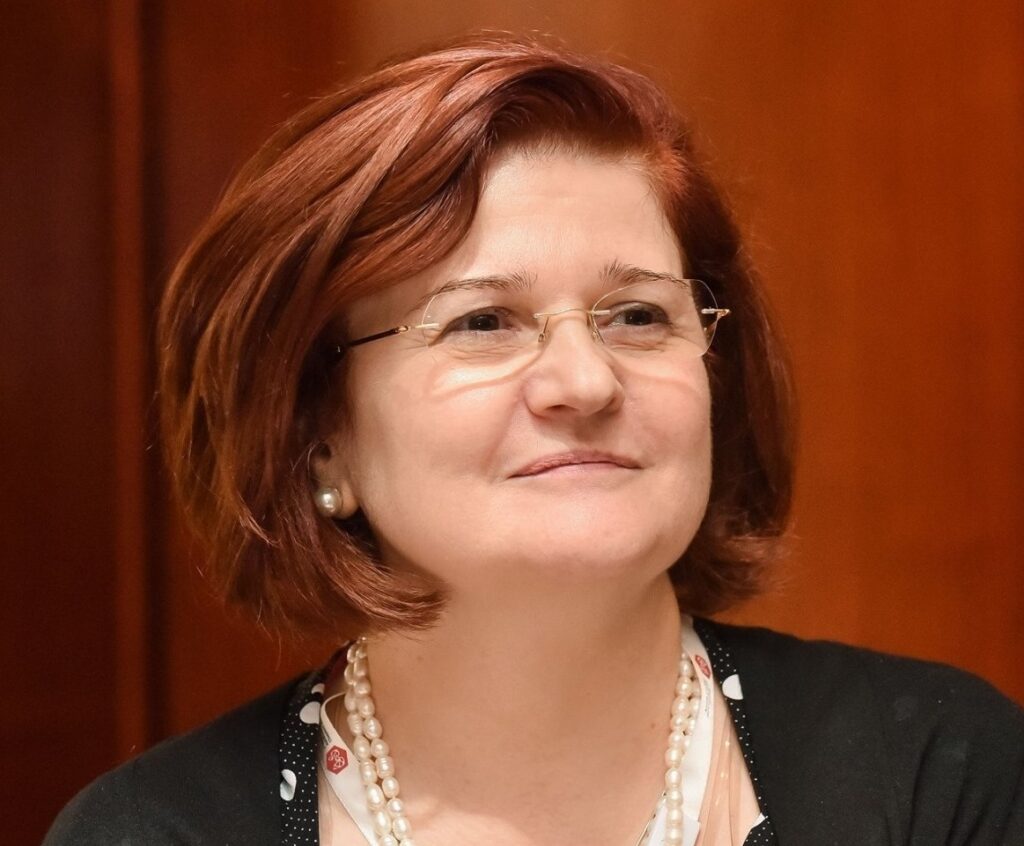Colegiul Medicilor condamnă afirmațiile ginecologului: „Responsabilitate înainte de libertate