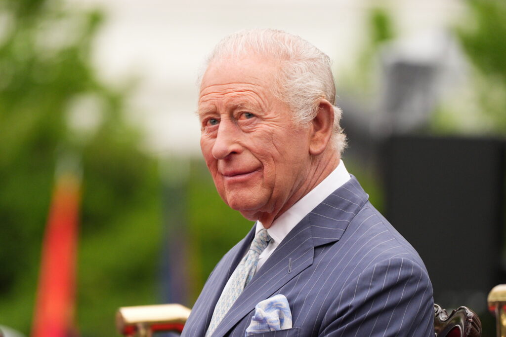 Regele Charles: NATO, crucială în apărarea Ucrainei
