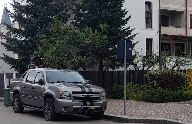 Șef Inspecție Fiscală Iași, cu mașină scutită de impozit pe numele tatălui