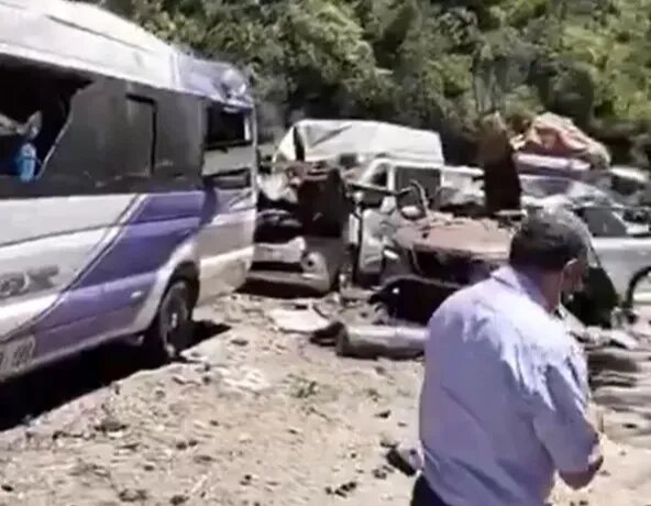 Columbia: 7 morți într-un atac cu bombă la un autobuz