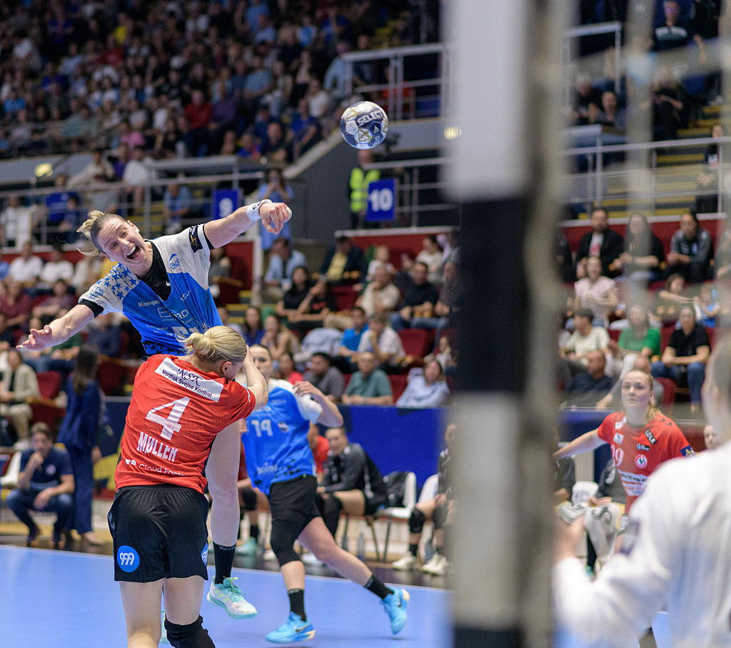 CSM București, după 8 ani, în Final 4! „Tigroaicele” zdrobesc Esbjerg