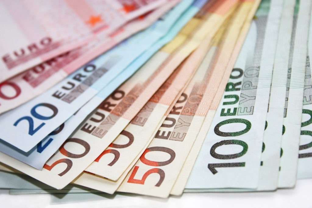 România, lider în UE la deficit bugetar, Franța pe locul doi în Zona Euro