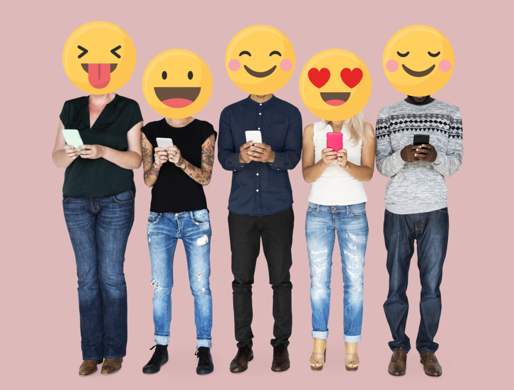 Descoperire surprinzătoare: ce au în comun cei care folosesc emoji-uri în mesaje