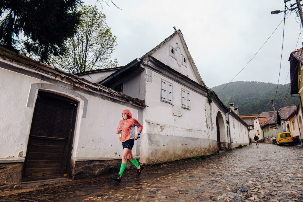 Maratonul Montan Național: 1.000 de alergători în luptă pentru titluri