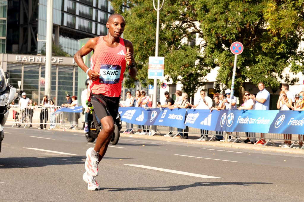 Maraton sub 2 ore: încălțările care au făcut istorie