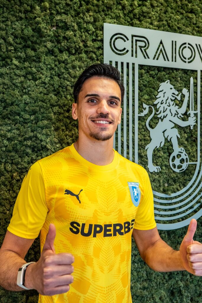 Craiova aduce portar portughez João Gonçalves