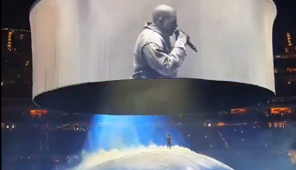 Kanye West cântă în Portugalia, dar autoritățile avertizează asupra posibilelor întreruperi
