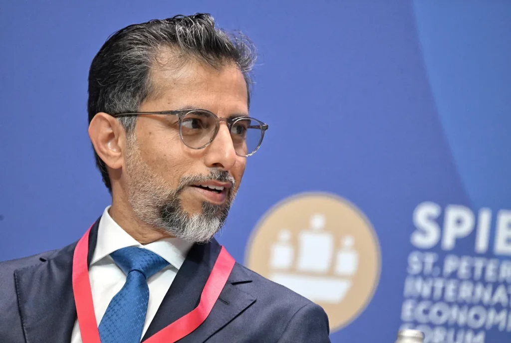 Emiratele Arabe Unite părăsesc OPEC+, prețul țițeiului scade brusc