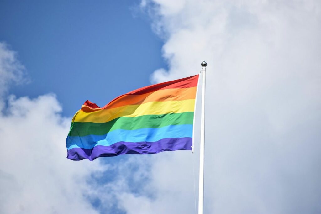 Varșovia: mii cer drepturi pentru LGBT, căsătorii între persoane de același sex