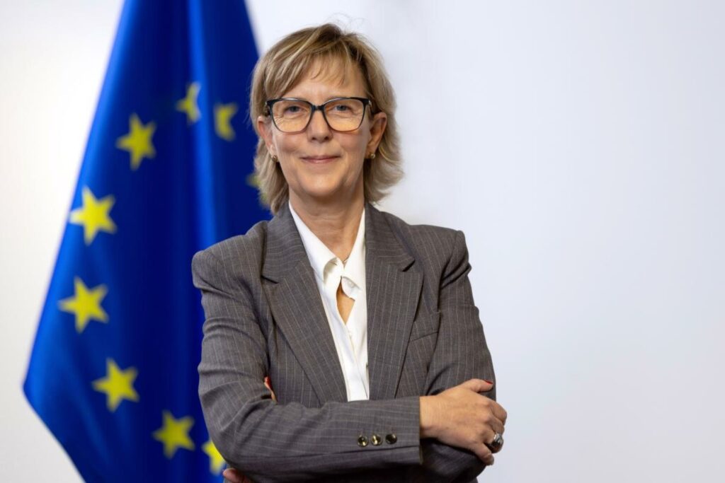 Comisarul european pentru Finanțe vine în România