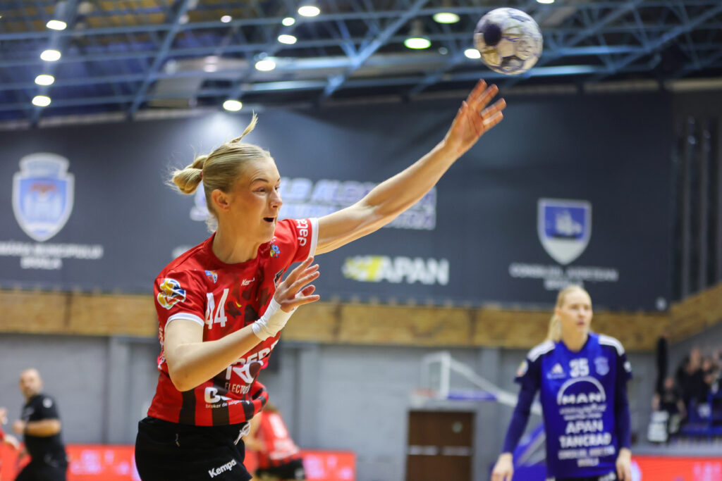 CSM București o întărește cu Matilda Forsberg de la rivala Dinamo