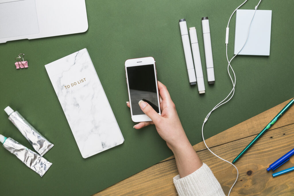 5 moduri inedite de a reutiliza un telefon vechi