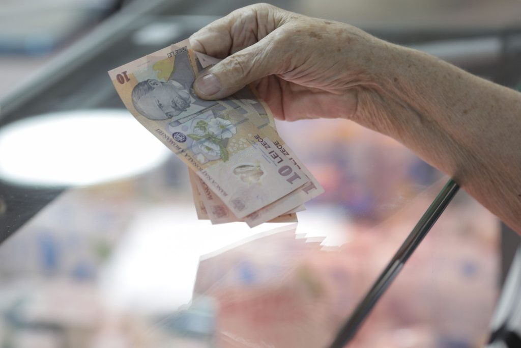 Pensia, putere de cumpărare în scădere în România, arată datele Eurostat