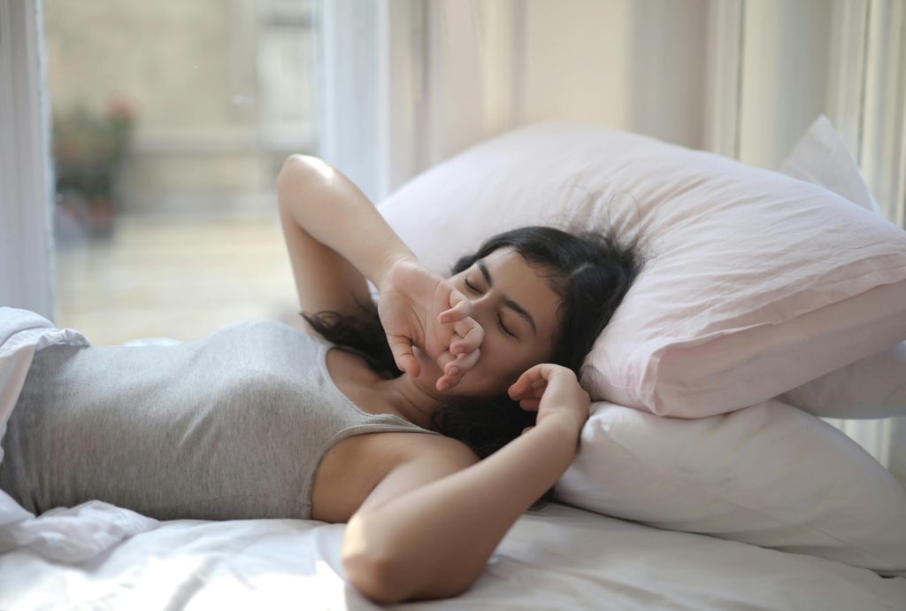 Somnul îmbrățișat: De ce unii oameni nu pot dormi fără partener?