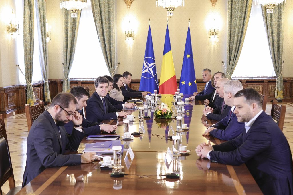 Nicușor Dan semnează demisiile miniștrilor PSD și interimarii: Schimbări în Guvern