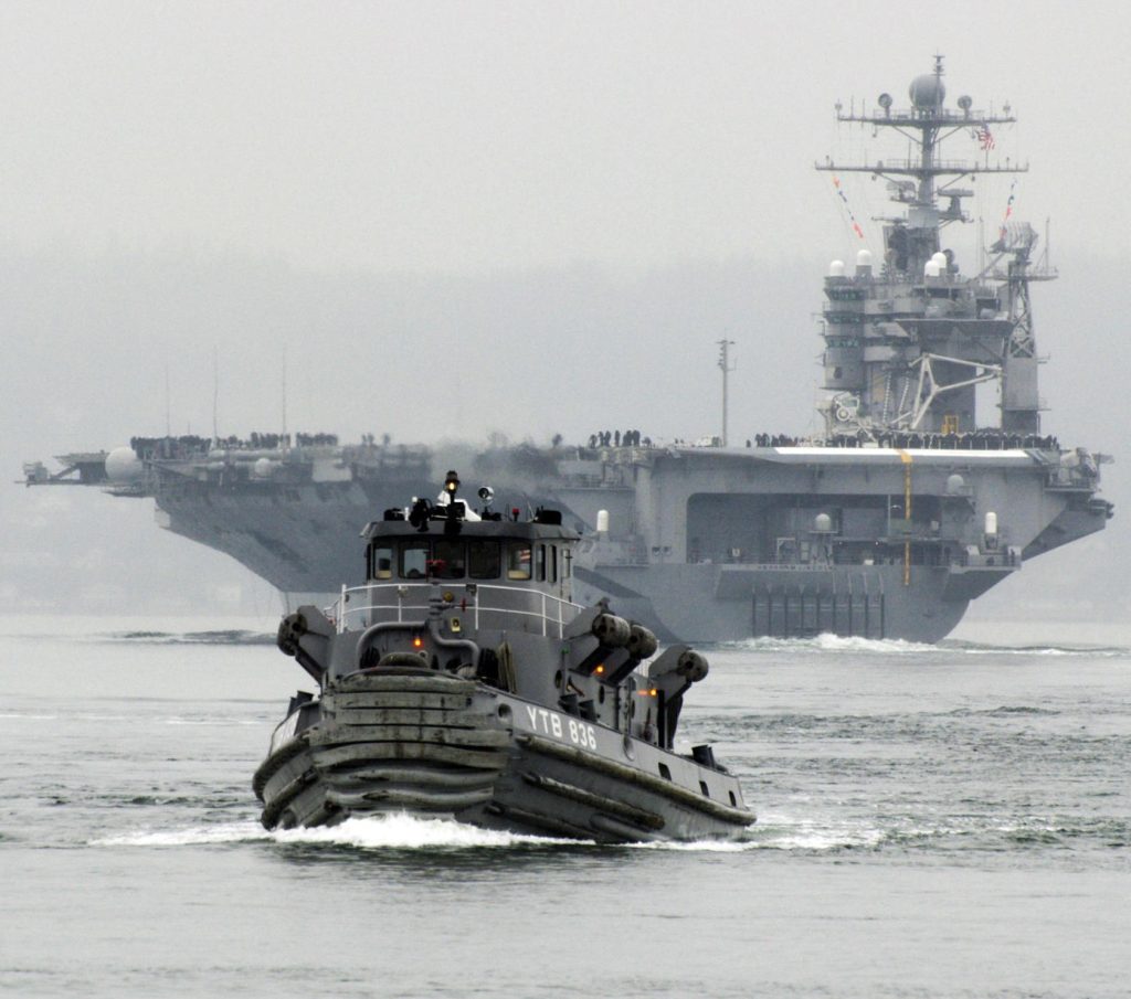 Trump ordonă marinei SUA să tragă în nave din Strâmtoarea Ormuz