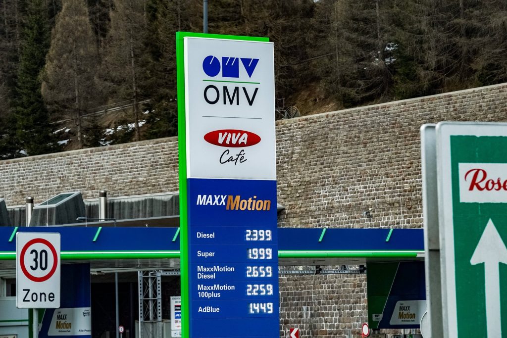 OMV, amendată pentru litigiu de 5 eurocenți: reguli de reducere a prețurilor încălcate în Austria