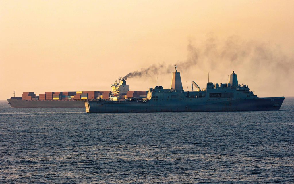Americani: Materiale de pe nava iraniană capturată, declarate „strict secrete
