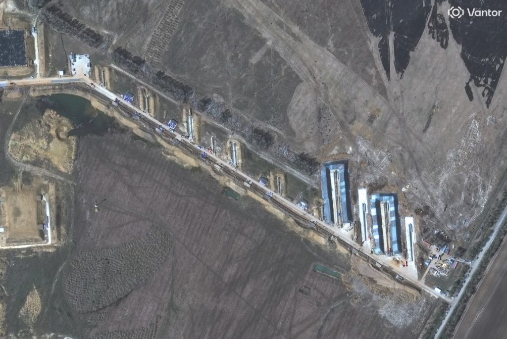 Rusia construiește o bază pentru drone avansate cu propulsie jet, arată imagini din satelit