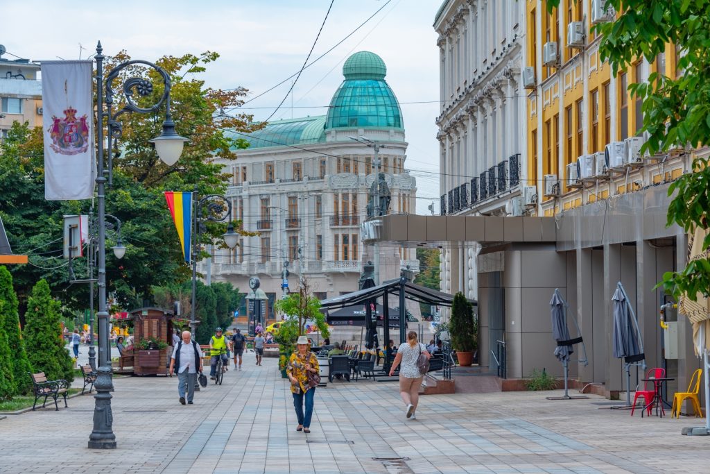 Românii cu rate restante, scăpați de vânzarea locuinței?