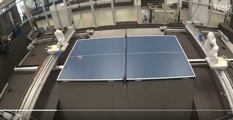 Robotul de tenis de masă învinge chiar și jucătorii experimentați