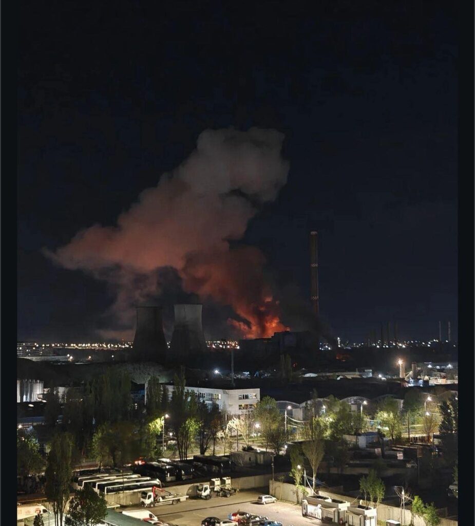 Explozie și incendiu devastator la CET Vest din București: 30 tone ulei în flăcări