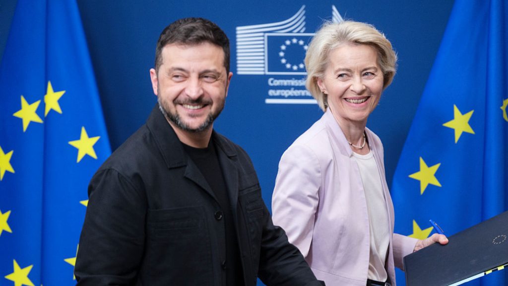 UE aprobă împrumutul de 90 mld. euro pentru Ucraina cu ajutorul Ungariei și impune noi sancțiuni Rusiei